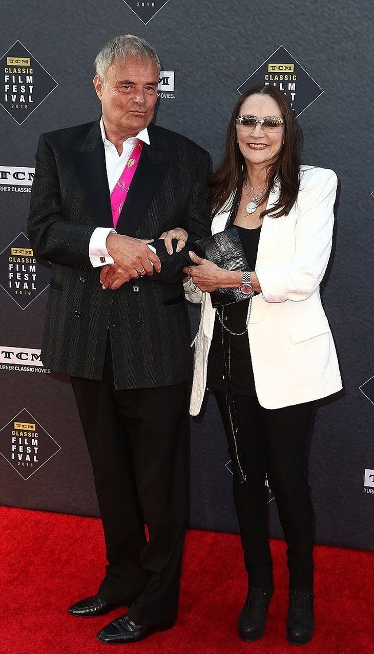 Whiting y Hussey demandaron a Paramount Pictures en 2023 por las escenas de desnudo que rodaron en 1968 siendo menores. El tribunal desestimó la querella. Whiting y Hussey demandaron a Paramount Pictures en 2023 por las escenas de desnudo que rodaron en 1968 siendo menores. El tribunal desestimó la querella.