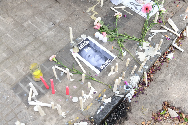 El último adiós a Kim. El último adiós a Kim.