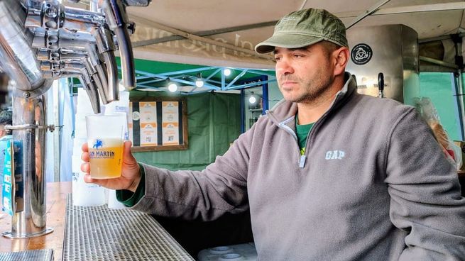 Emanuel Jorge López, de la Cámara Argentina de Cerveceros Artesanales, e Inés López, su esposa.