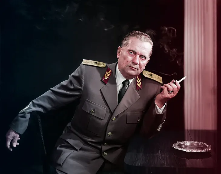 El mariscal yugoslavo, Joseph Tito, visita México en 1963 y se le brinda una cena oficial en el Castillo de Chapultepec con el presidente Adolfo López Mateos. El mariscal yugoslavo, Joseph Tito, visita México en 1963 y se le brinda una cena oficial en el Castillo de Chapultepec con el presidente Adolfo López Mateos.