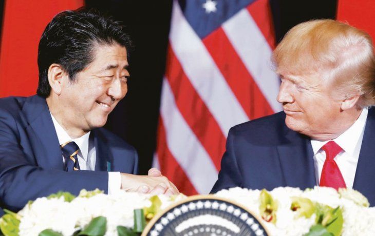PROGRESO. El primer ministro japonés Shinzo Abe y el presidente Donald Trump celebraron el acuerdo comercial en una reunión en el marco de la Asamblea General de Naciones Unidas.&nbsp;