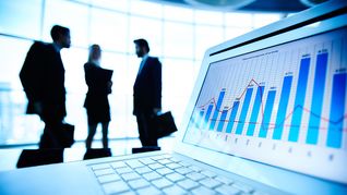 El gobierno podría impulsar que las empresas públicas emitan acciones para pequeños ahorristas uruguayos. El gobierno podría impulsar que las empresas públicas emitan acciones para pequeños ahorristas uruguayos.