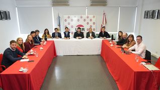 El objetivo de base de la UCR es sostener las provincias que comanda. El objetivo de base de la UCR es sostener las provincias que comanda.