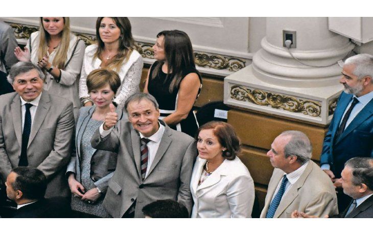 Logros. En plena discusión por el gasto público nacional y en las provincias, Schiaretti destacó que Córdoba es el distrito “con menor número de empleados públicos por habitante de la Argentina”.