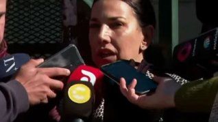 Silvina Carreira declaró ante los medios en las afueras de Comodo Py.