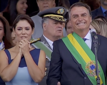 Jair Bolsonaro, presidente de Brasil, y su esposa.