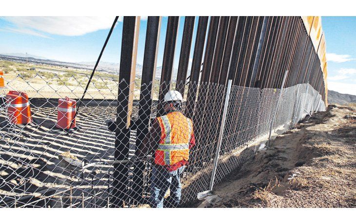 ámbito.com | EN OBRAS. El muro en la frontera entre Estados Unidos y México, una de las promesas de campaña de Donald Trump, ya se construye en algunas zonas.