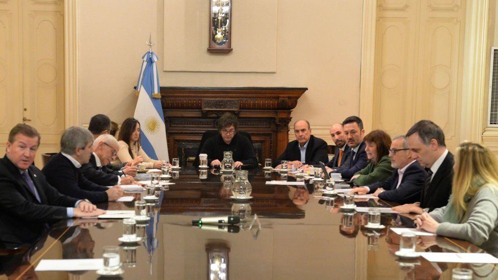javier milei reunion de gabinete