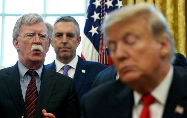 Trump volvió a usar Twitter para informar de la salida del principal consejero de seguridad nacional