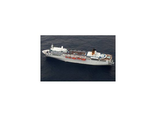 El crucero, de 188 metros de eslora, zarpó el sábado de Madagascar hacia las islas Seychelles y tenía previsto seguir hacia Omán y Egipto.