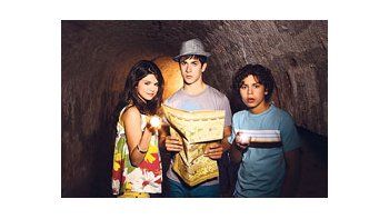 LOS HECHICEROS DE WAVERLY PLACE: LA PELÍCULA