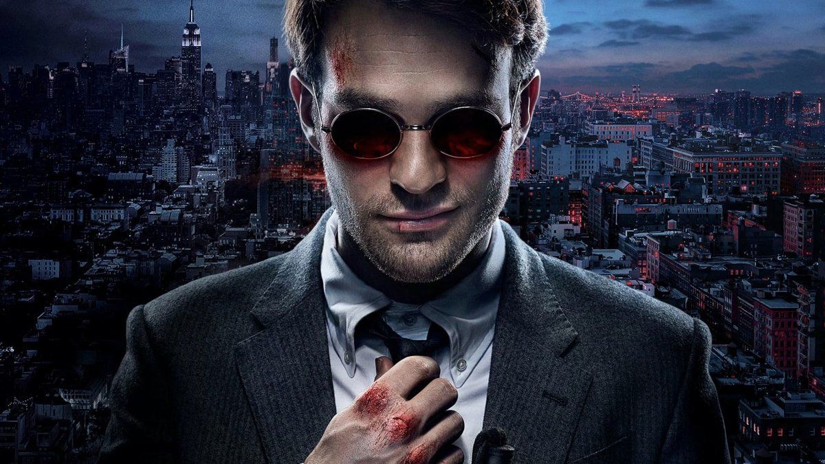 First images of Charlie Cox on the set of Daredevil: Born Again