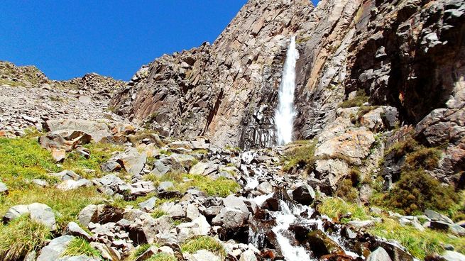 El Salto es un rincón de Mendoza que destaca por su belleza natural y su tranquilidad.