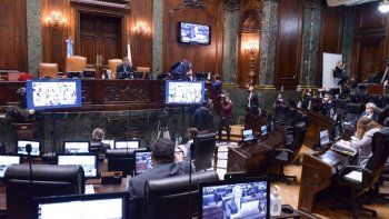 En el año hubo 2.900 proyectos presentados y 26 sesiones realizadas con 107 leyes sancionadas. En el año hubo 2.900 proyectos presentados y 26 sesiones realizadas con 107 leyes sancionadas.