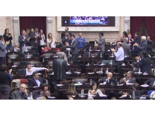 El rebote periodístico de una entrevista en la que la ex diputada macrista confesó haber recomendado a funcionarios del oficialismo una serie de consejos para prevenir la corrupción, parece haber colmado la paciencia de las principales bancadas opositoras en la Cámara baja.