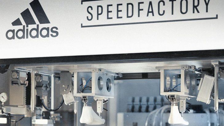 insalubre Enredo Año nuevo Adidas cerrará fábricas robotizadas en Alemania y EEUU para trasladarlas a  Asia