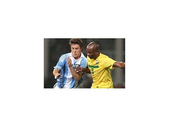 Faltan detalles para que Argentina enfrente a Brasil en junio.