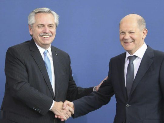 Alberto Fernandez y Olaf Scholz.jpg