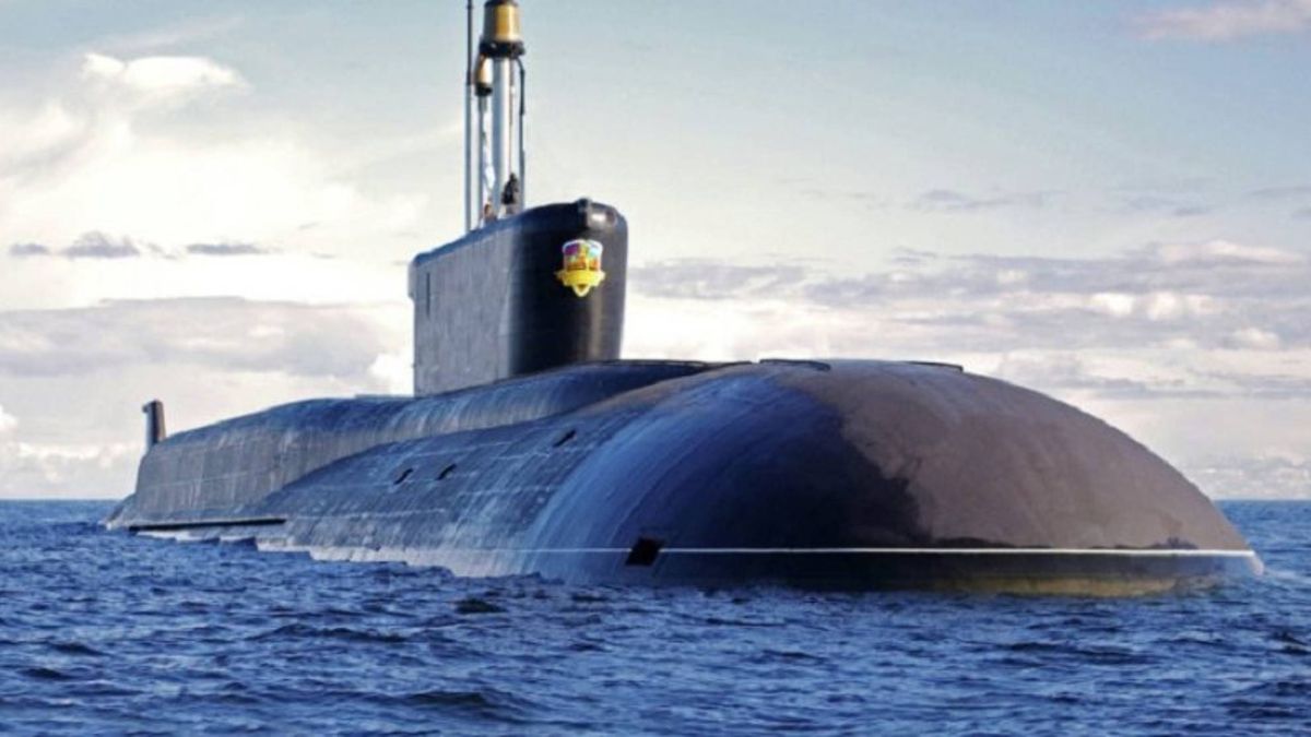 Submarinos rusos encuentran petróleo en el fondo del lago Baikal