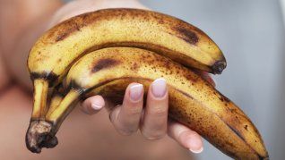 Estas tres recetas permiten que aproveches esas bananas maduras, que nadie quiere comer. Estas tres recetas permiten que aproveches esas bananas maduras, que nadie quiere comer.