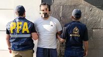 Detuvieron a un ex contralmirante mexicano acusado de integrar una red de huachicol fiscal.