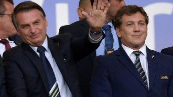 Jair Bolsonaro y Alejandro Domínguez, presidentes de Brasil y Conmebol respectivamente, ajenos a la problemática que atraviesa el continente con el Covid.