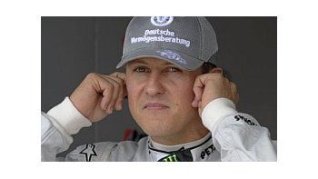 Michael Schumacher es realista y no piensa este año en el título de campeón de la F-1.
