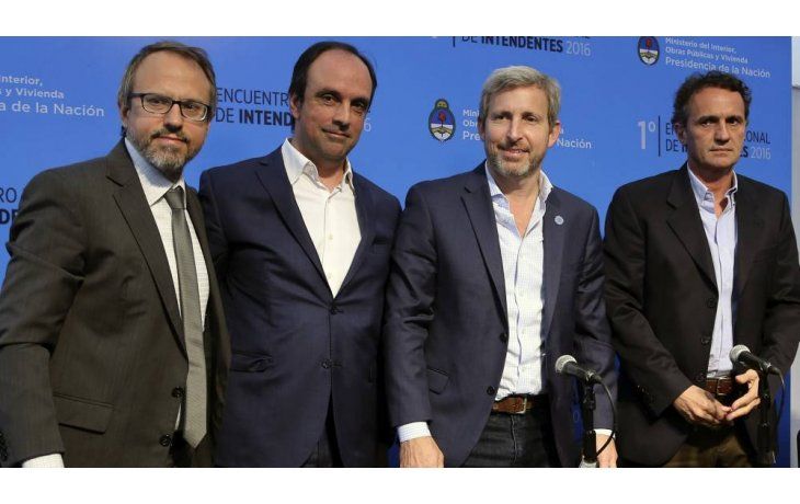 Frigerio, a favor de la descentralización de recursos para municipios