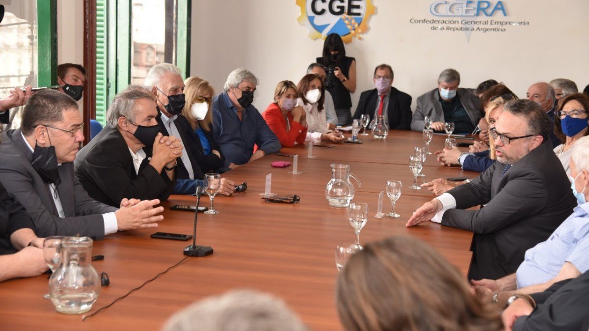 Industrialists raised with Kulfas and CGT the need to turn consumption towards SME products