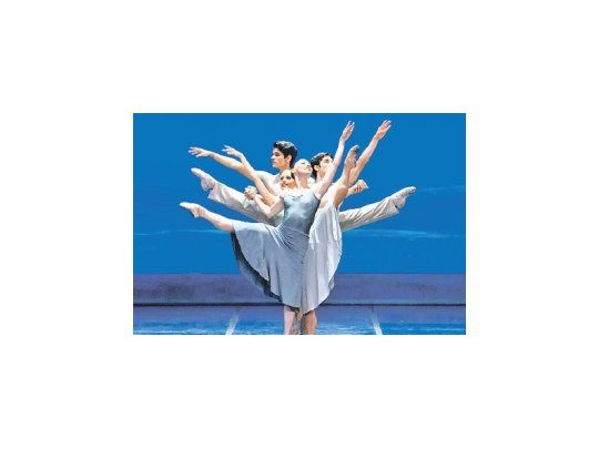 Fundado en 1935, el Ballet Nacional del Uruguay-Sodre (ahora dirigido por Julio Bocca) es una de las compañías más antiguas de Sudamérica.