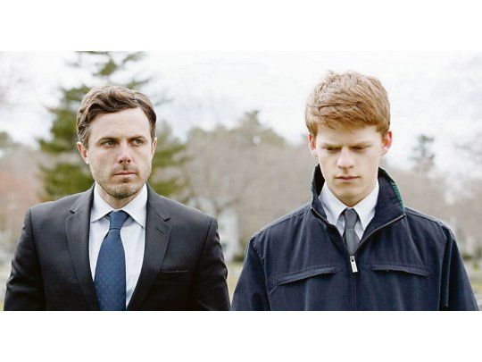 Manchester junto al mar. Casey Affleck y Lucas Hedge, tío y sobrino en la película de Kenneth Lonergan que competirá en varios rubros al Oscar el próximo domingo.