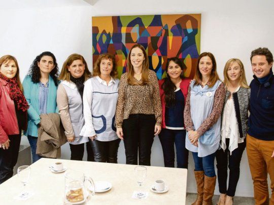 EDUCACIÓN. María Eugenia Vidal se reunió con un grupo de directoras de la Red de Escuelas de Aprendizaje.