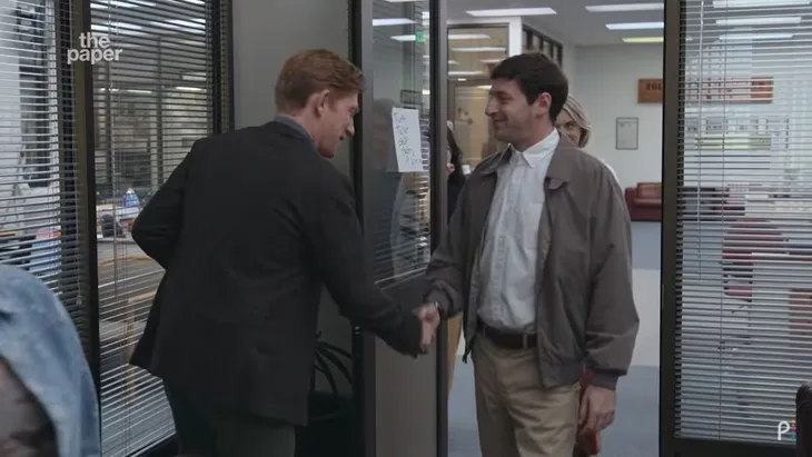 HBO Max bets on The Paper, a series derived from The Office that mixes satire and failed journalism, aroused curiosity and debate.  