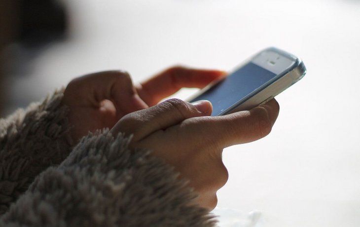 ¿Cómo evitar que vean que estás en línea en WhatsApp?
