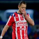 Javier Chicharito Hernándes erró el penal que le hubiera dado la clasificación a Chivas ante Cruz Azul y fue tundidos con memes por los usuarios en las redes sociales. Javier Chicharito Hernándes erró el penal que le hubiera dado la clasificación a Chivas ante Cruz Azul y fue tundidos con memes por los usuarios en las redes sociales.
