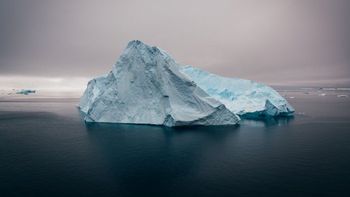 El derretimiento del hielo polar preocupa a los científicos por el aumento del nivel del mar en todo el mundo.