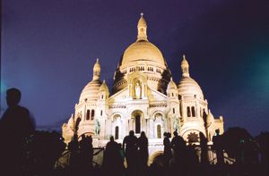 El Sagrado Corazón, uno de los tantos íconos de la ciudad, en las alturas de Montmartre.