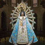 El 8 de mayo se conmemora la coronación pontificia de la Virgen en 1887. El 8 de mayo se conmemora la coronación pontificia de la Virgen en 1887.
