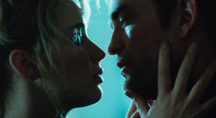 Una película dirigida por Lynne Ramsay y protagonizada por Jennifer Lawrence y Robert Pattinson. Una película dirigida por Lynne Ramsay y protagonizada por Jennifer Lawrence y Robert Pattinson.