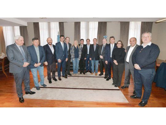 Gesto. Los gobernadores reeditarán la reunión del 3-A en Bs. As. Hoy será el turno de ministros de Economía y, mañana, de fiscales de Estado.