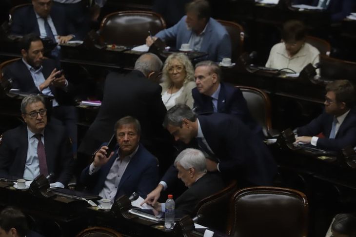 La redefinición de los bloques comienzan a expresarse en el recinto, donde se tejen nuevos vínculos. La redefinición de los bloques comienzan a expresarse en el recinto, donde se tejen nuevos vínculos.