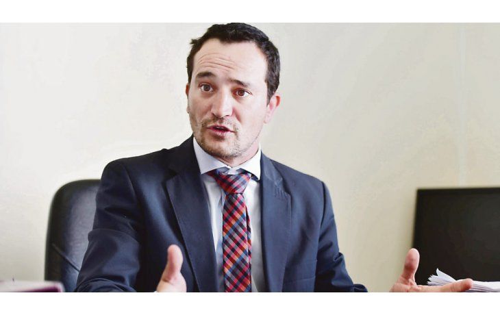 ámbito.com | Hipótesis. El fiscal federal subrogante de Caleta Olivia, Lucas Colla, afirmó que el hallazgo “permite pasar de las hipótesis a disponer de elementos de información preliminar” para que una comisión saque conclusiones.