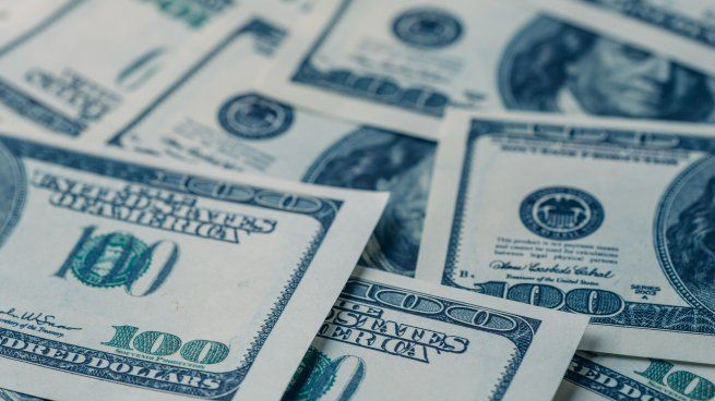 El dólar se alejó de los $1.300 y la brecha quedó cerca de perforar el 30%.