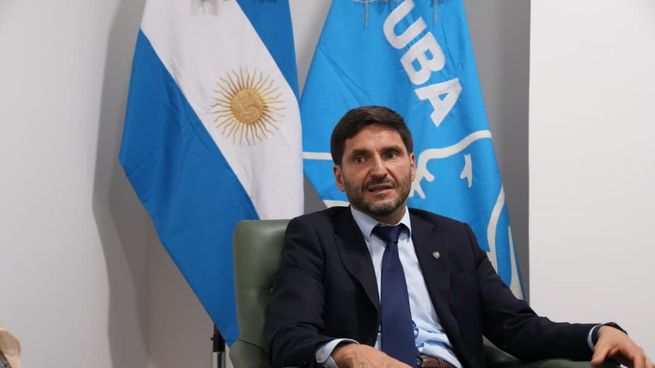 El gobierno de Santa Fe buscará conseguir financiamiento en dólares con inversores internacionales.