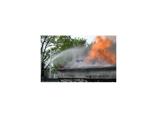 Ocho dotaciones de bomberos trabajaron en el lugar.