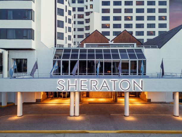 Durante junio, el Sheraton dispone de promociones especiales en fechas determinadas, como estadías 4x3 y 3x2, ideales para extender el viaje a menor costo.