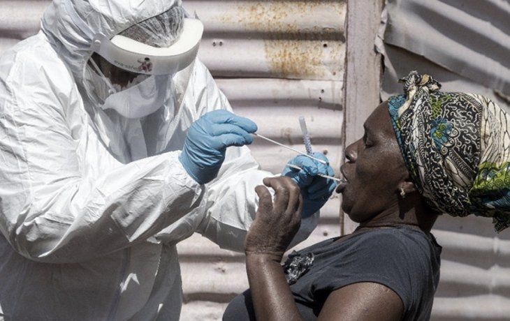 Sudáfrica tiene en estos momentos entre 7.000 y 8.000 casos diarios.