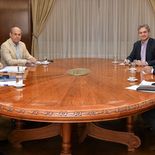 Luis Caputo y los directivos de la UIA en la última reunión en febrero pasado. Luis Caputo y los directivos de la UIA en la última reunión en febrero pasado.