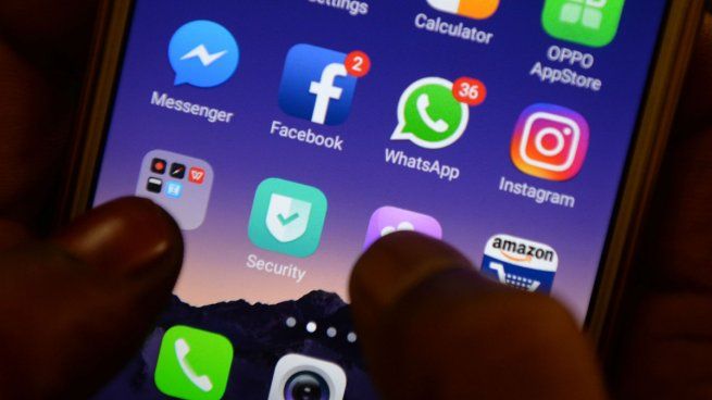 Hay una forma de leer mensajes pasando desapercibido en WhatsApp.
