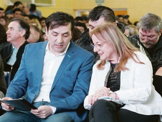 Respaldo. En un guiño al candidato a intendente Pablo Grasso, Alicia Kirchner participó de la presentación de sus equipos técnicos.